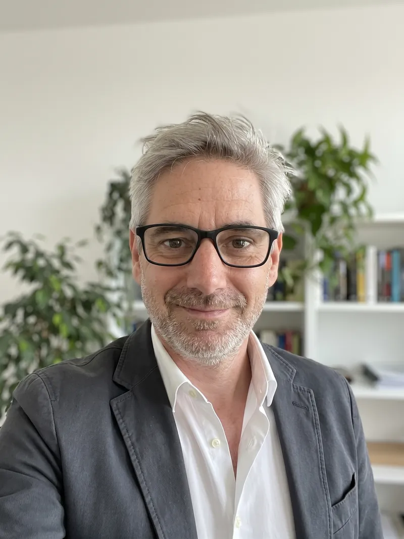 András Schmideg, Gründungspartner, Geschäftsführer